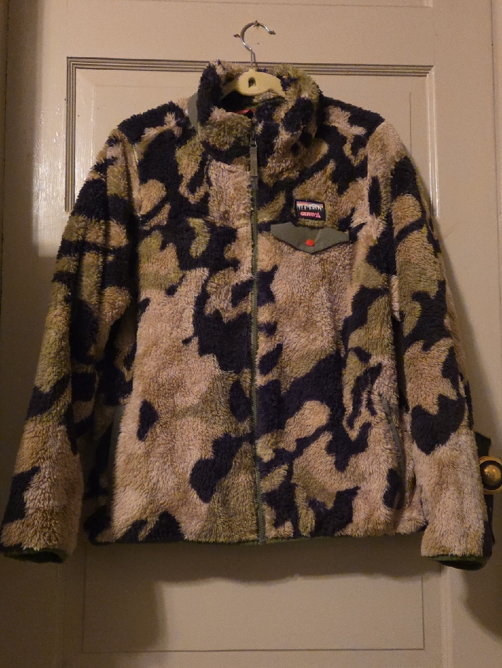 Gerry Sherpa Jacket in Beige, Black & Olive Camouflage